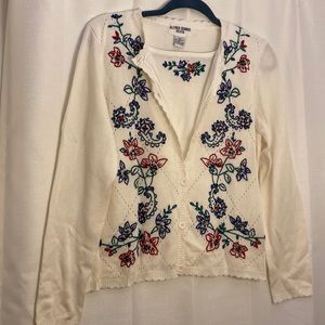Grandmacore embroidered sweater